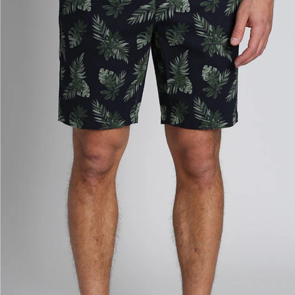 Jachs NY Printed Stretch Chino Short. Size 33.